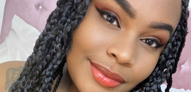 Model - AnnieHeys squirt