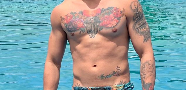 Model - Camilo Florez active