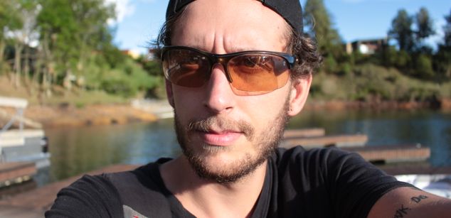 Model - Stive Colins gay