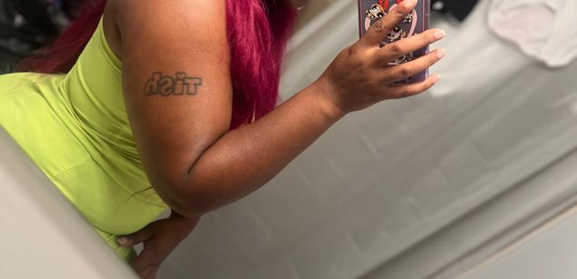 Model - richoffeka bbc