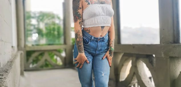 Model - VeronicaTonu ass