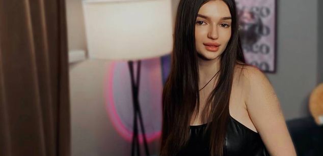 Model - Rebecca_Blanko young