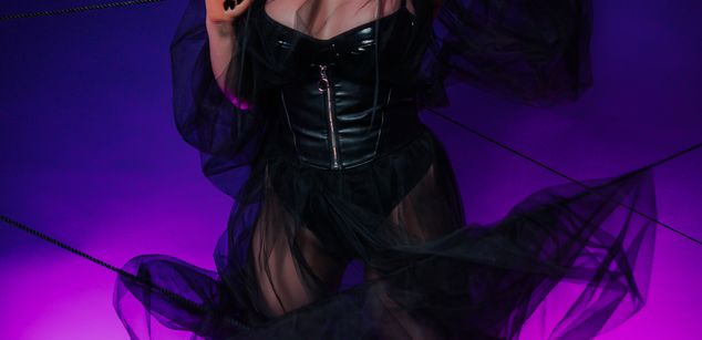 Model - IngridStorm pantyhose