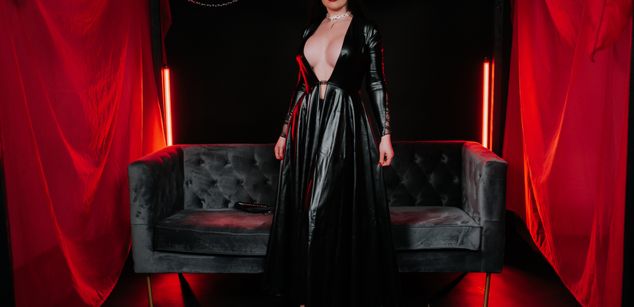 Model - IngridStorm pantyhose