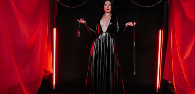 Model - IngridStorm pantyhose