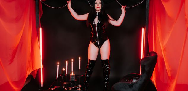 Model - IngridStorm pantyhose