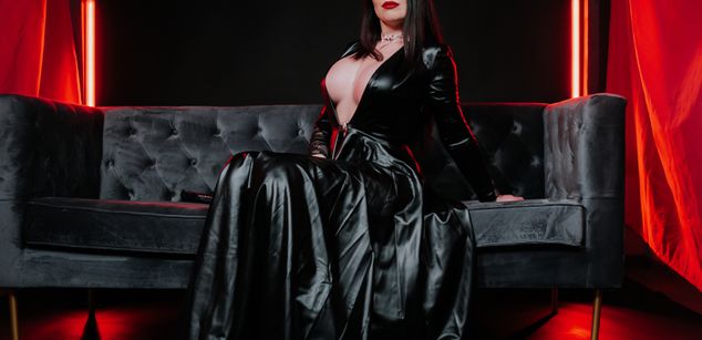 Model - IngridStorm pantyhose