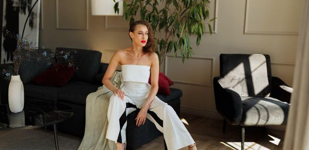 Model - Frances York mistress