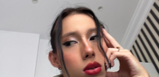 Model - Doja Alice Soto Mejia dominant