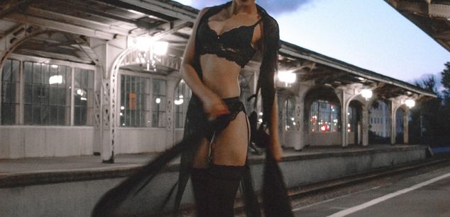 Model - Frances York mistress