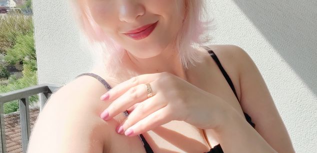 Model - Olisunny squirt