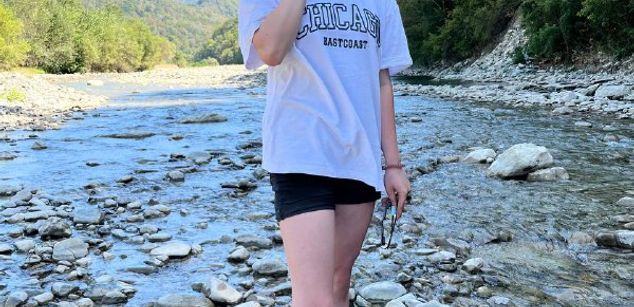 Model - Rina Soven pretty