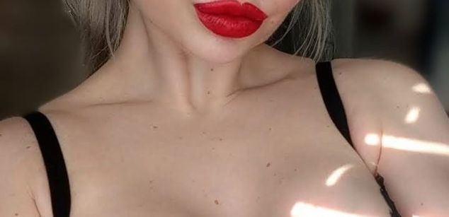 Model - KatBigBum bigass