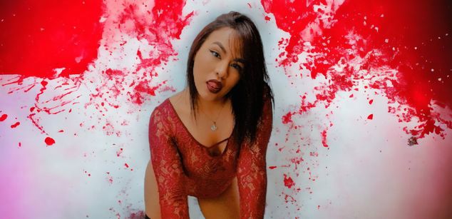 Model - SharomCastle fetish