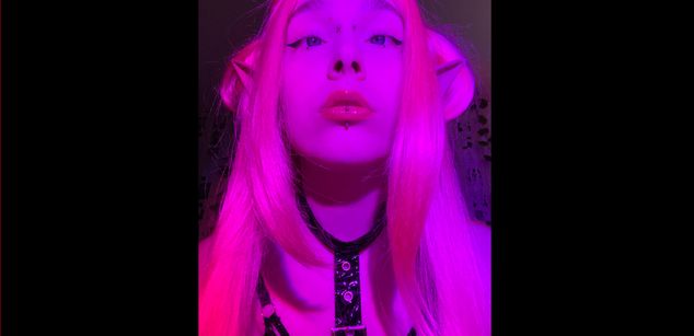 Model - igotuscookies petite