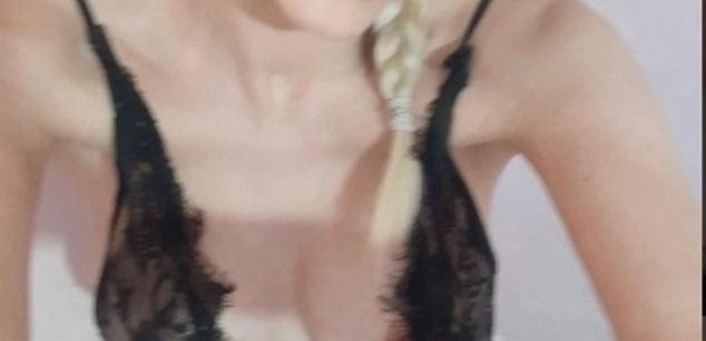 Model - Mistressmilly32 joi