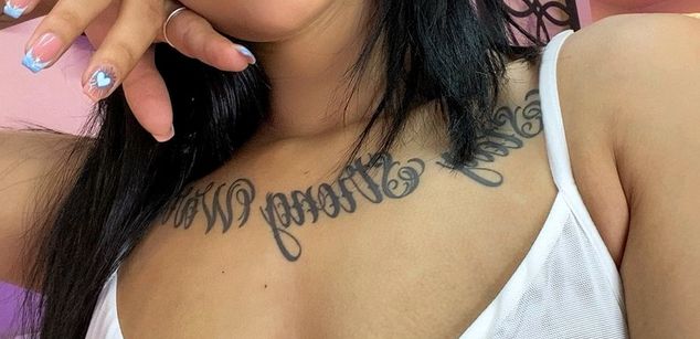 Model - Juana Green squirt