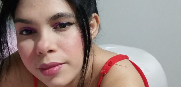 Model - kamila curvy