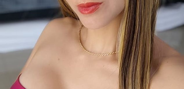 Model - BelladeLuca bigboobs