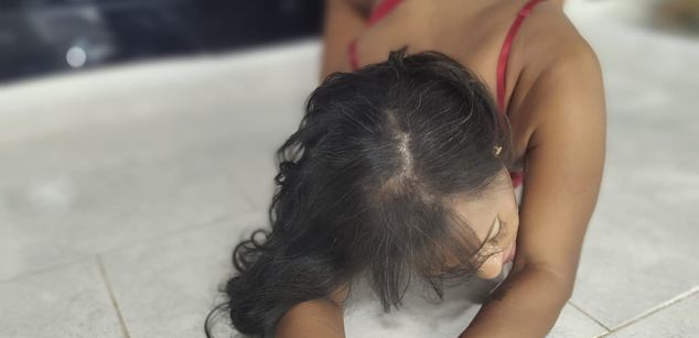 Model - kristalLawren01 Ebony