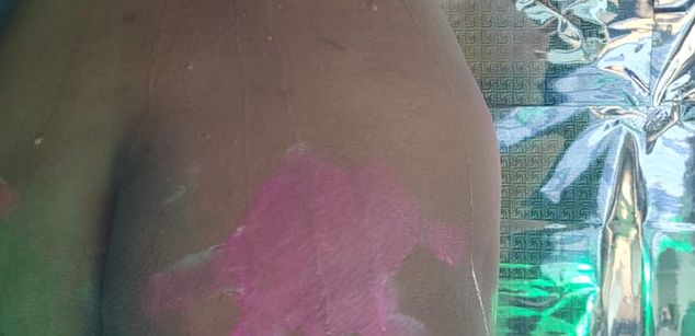 Model - kristalLawren01 Ebony