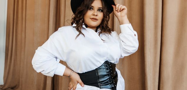 Model - Delicateafterta dirtytalk