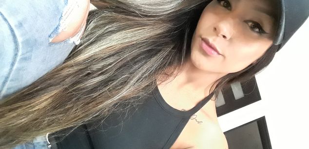 Model - EllaRose squirt