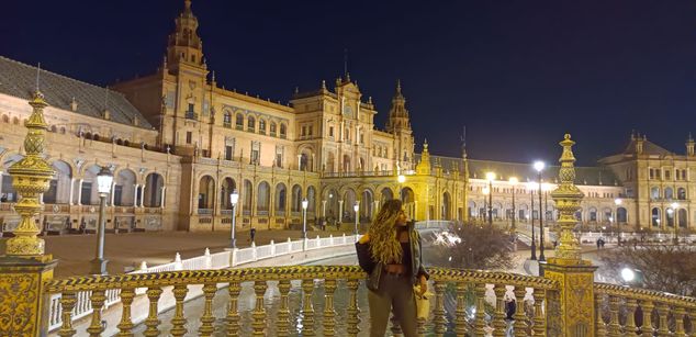 Model - EllaRose squirt