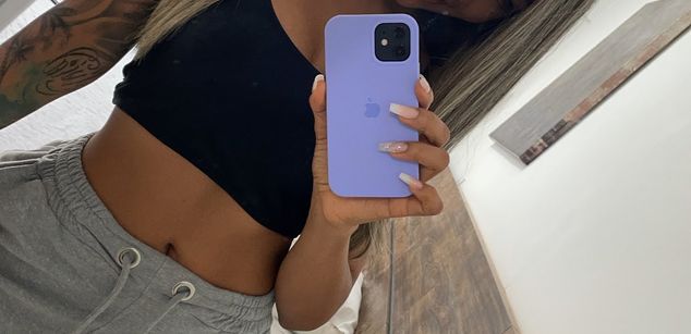 Model - EllaRose squirt