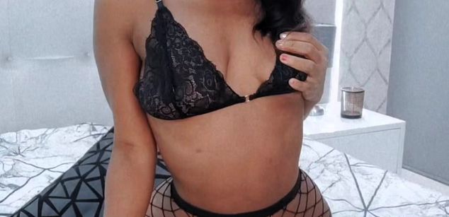 Model - Melanie Williams bigass