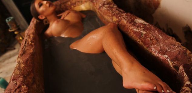 Model - WantedSugar boobs