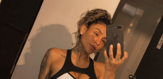 Model - EllaRose squirt