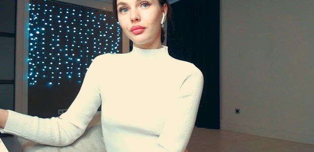 Model - Dreamy Alice feet