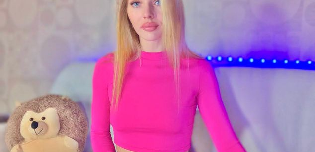 Model - Dreamy Alice feet