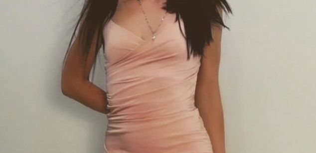 Model - Dreamy Alice feet