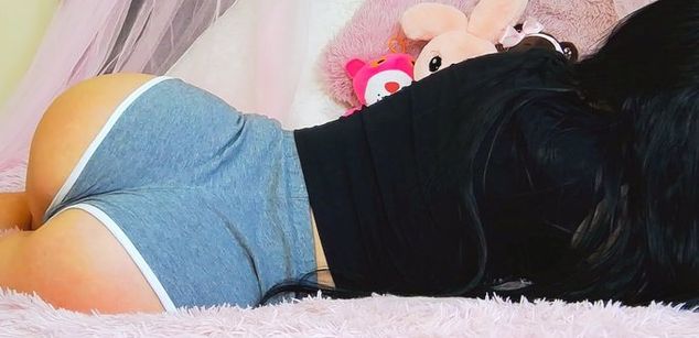 Model - Dreamy Alice feet