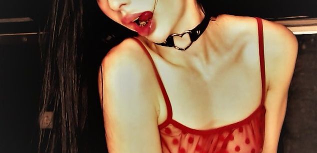 Model - Dreamy Alice feet