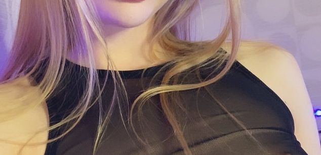 Model - Dreamy Alice feet