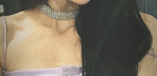 Model - Dreamy Alice feet