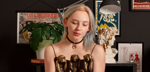 Model - Silver Lexy cum