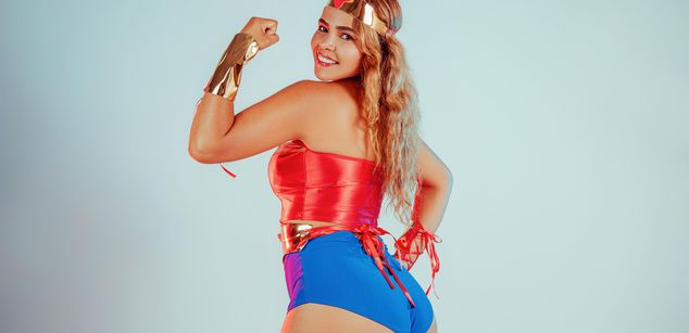 Model - Marie Koster mature