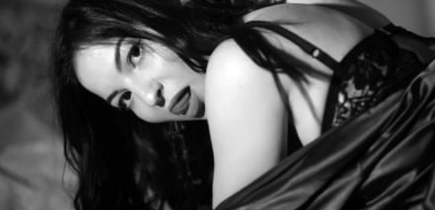 Model - taahira squirt