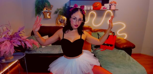 Model - StefanaJerome sweet