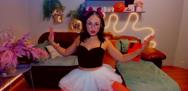 Model - StefanaJerome sweet