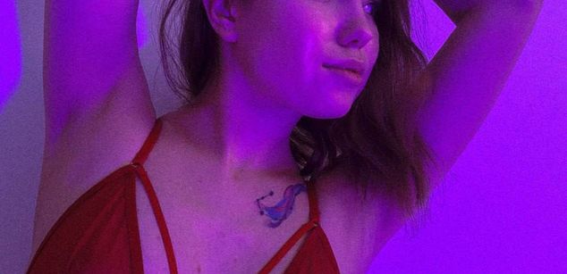 Model - Steve and Emi feet