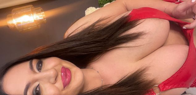 Model - Scarlett dildo