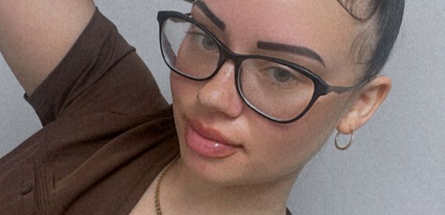 Model - Chanel Amor cute