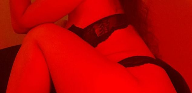 Model - Venus Scott femdom