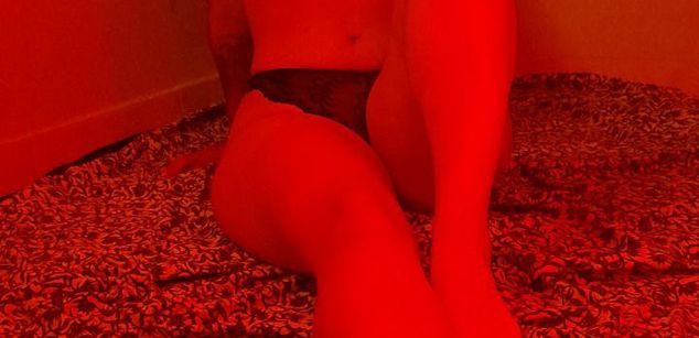 Model - Venus Scott femdom