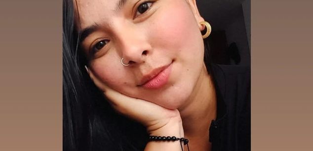 Model - Iris Moira feet